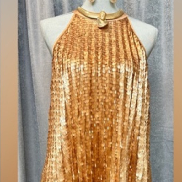 Tahari Tops - Tahari Shimmering Gold Tank Top